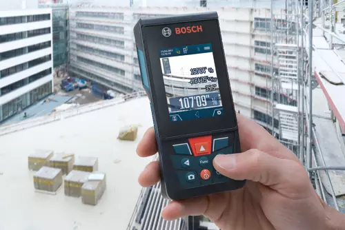 Bosch GLM400CL in use