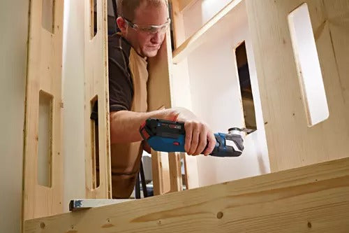 Bosch GOP18V-28N in use