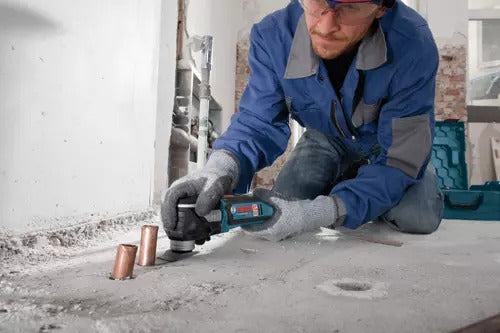 Bosch GOP18V-28N in use