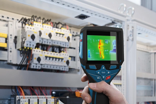 Bosch GTC400C in use